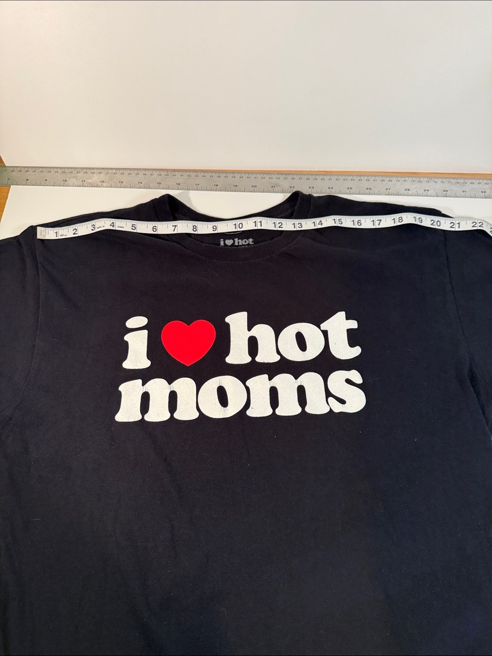 Novelty Black Graphic Tee with Red Heart "I Love Hot Moms" - Picture 5 of 6